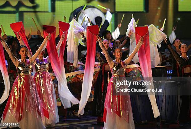 Dancers perform during a opening ceremony of the Seoul International Drama Awards 2009 at the Olympic Hall on September 11, 2009 in Seoul, South...