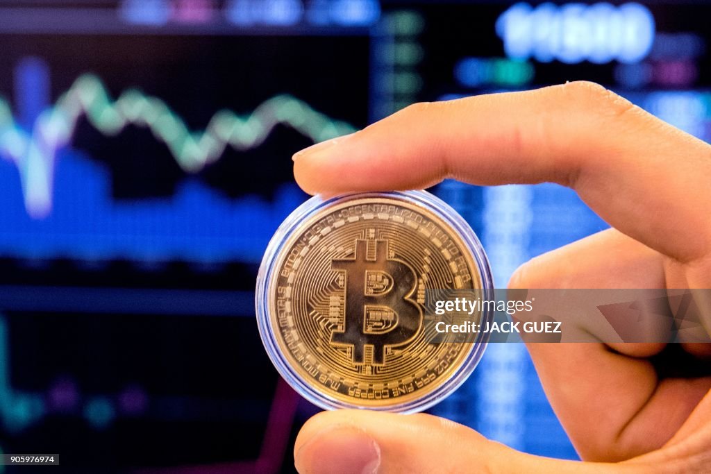ISRAEL-MARKET-CRYPTOCURRENCY-STOCKS-BITCOIN