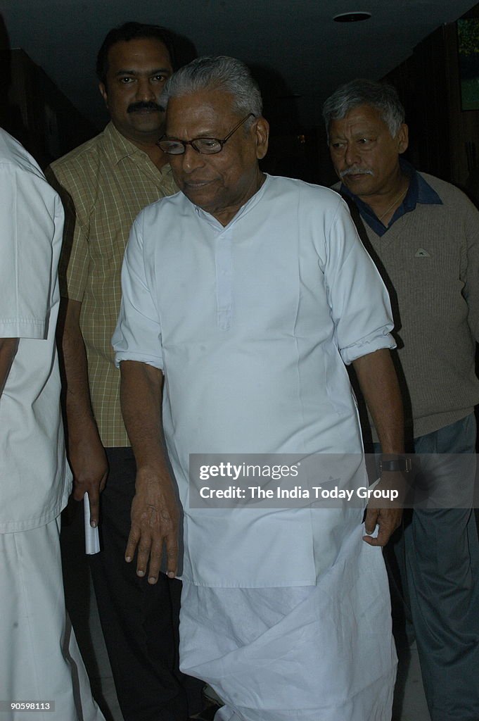 VS Achuthanandan, Communist Party of India (Marxist) [CPI(M)] Politburo Member and Chief Minister of Kerala addressing the Media in New Delhi, India