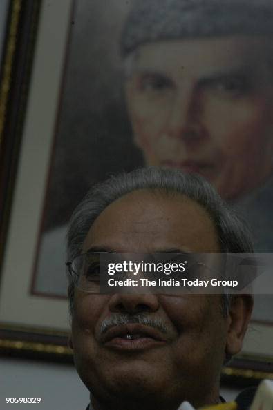 Pakistan Riaz Riaz Mohammed Khan, Pakistan Foreign Secretary addressing the Media ...