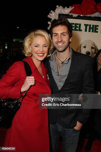 Katherine Heigl and Josh Kelley at 20th Century Fox Premiere of 'Marley & Me' on December 11, 2008 at Mann's Village Theatre in Westwood, California.