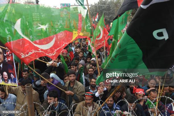 Pakistan Awami Tehreek Photos and Premium High Res Pictures - Getty Images