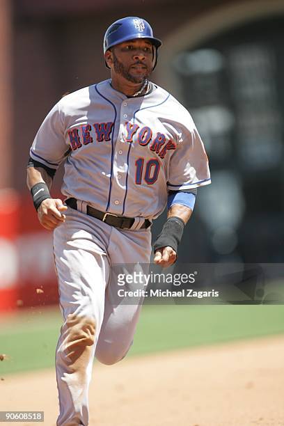 Gary Sheffield of the New York Mets runs the bases during the game against the San Francisco Giants at AT&T Park on May 16, 2009 in San Francisco,...
