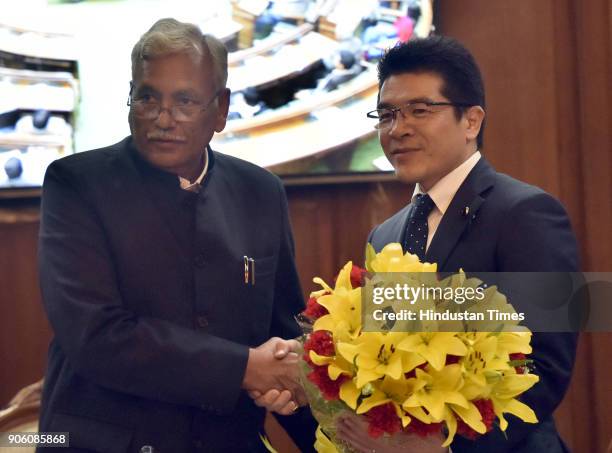 Delhi assembly speaker Ram Niwas Goel greets Higuchi Akira, chairman of Fukuoka Prefectural assembly during winter session at Vidhan Sabha on January...