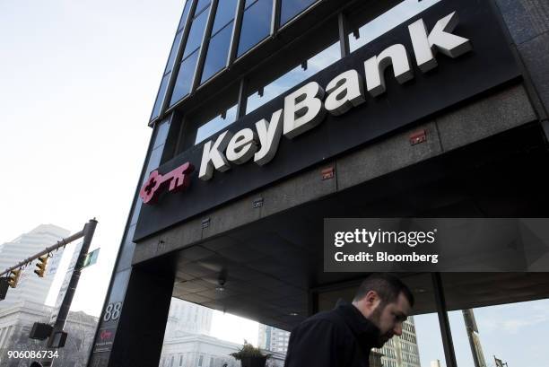 Keybank Building Photos and Premium High Res Pictures - Getty Images
