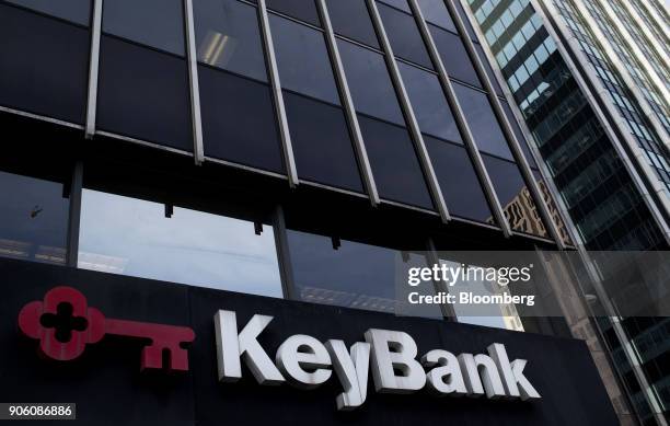 Keybank Building Photos and Premium High Res Pictures - Getty Images