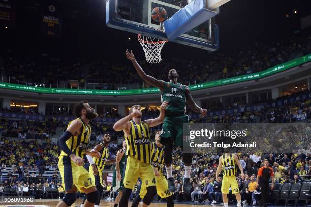 James Gist, #14 of Panathinaikos Superfoods in action with Nicolo Melli, #4 and Luigi Datome, #70 of Fenerbahce Dogus during the 2017/2018 Turkish...