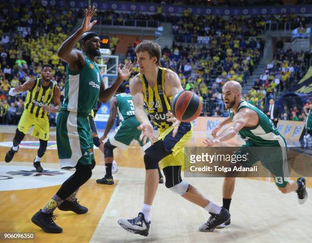 Jan Vesely, #24 of Fenerbahce Dogus in aciton with Nick Calathes, #33 and Chris Singleton, #0 of Panathinaikos Superfoods during the 2017/2018...
