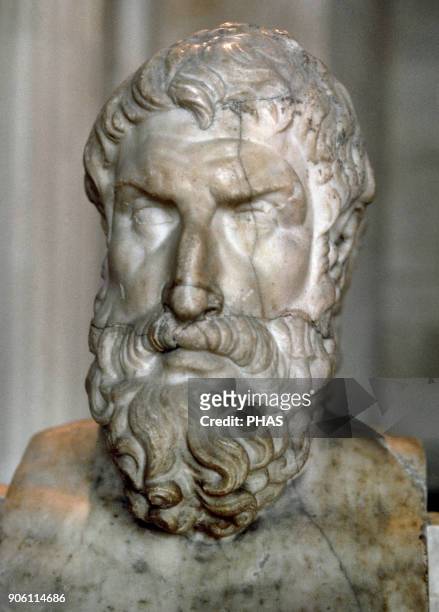 Epicurus . Greek philosopher. Bust. Roman copy of a Greek original of 3rd century BC. Louvre Museum. Paris, France.