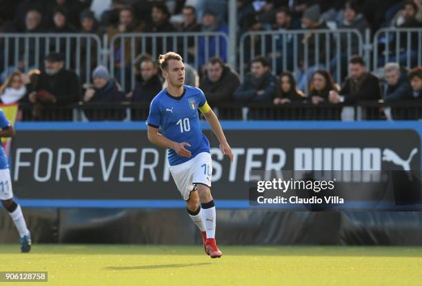 Alessio Riccardi of Italy in action during the U17 International Friendly match between Italy and Spain at Juventus Center Vinovo on January 17, 2018...