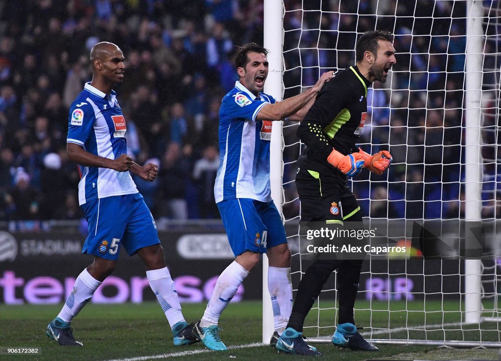 Espanyol v Barcelona - Spanish Copa del Rey