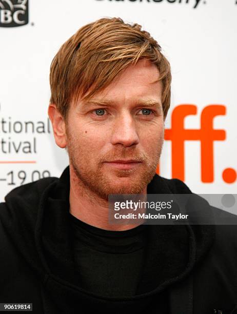 Actor Ewan McGregor arrives at the "The Men Who Stare At Goats" premiere during the Toronto International Film Festival held at Roy Thomson Hall on...