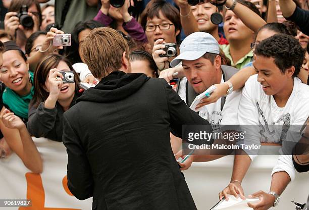 Actor Ewan McGregor arrives at the "The Men Who Stare At Goats" premiere during the Toronto International Film Festival held at Roy Thomson Hall on...