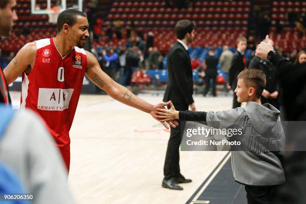 Andrew Goudelock witha a fan during a game of Turkish Airlines EuroLeague basketball between AX Armani Exchange Milan vs Unicaja Malaga at Mediolanum...