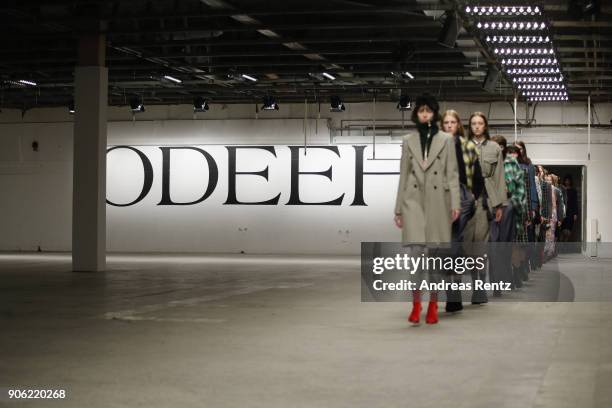 Models walk the catwalk at Odeeh Defile during 'Der Berliner Salon' AW 18/19 on January 17, 2018 in Berlin, Germany.