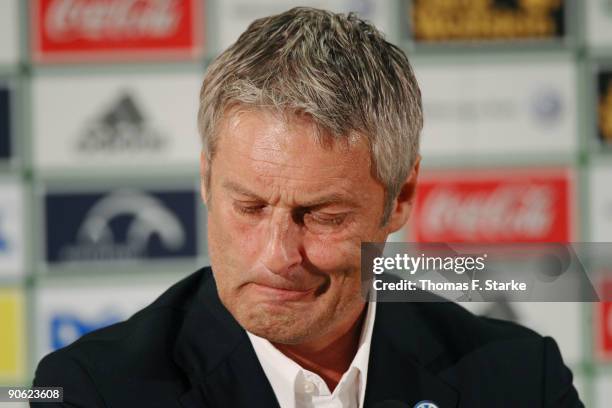 Head coach Armin Veh of Wolfsburg looks dejected at the press conference after the Bundesliga match between VfL Wolfsburg and Bayer Leverkusen at...