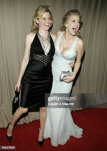 Elizabeth Banks and Kelli Garner