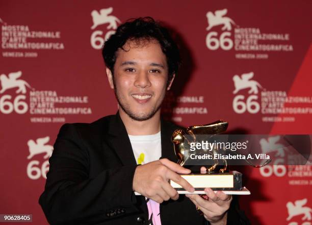 Pepe Diokno poses with the 'Orizzonti' award as he attends the Closing Ceremony photocall at the Palazzo del Casino during the 66th Venice Film...