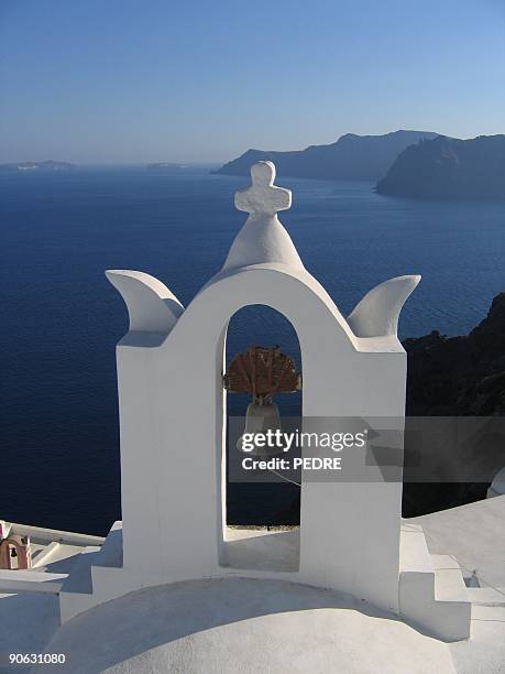 bell tower a santorini - clay foto e immagini stock