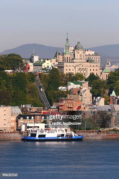 alte fähre in quebec city - buzbuzzer stock-fotos und bilder