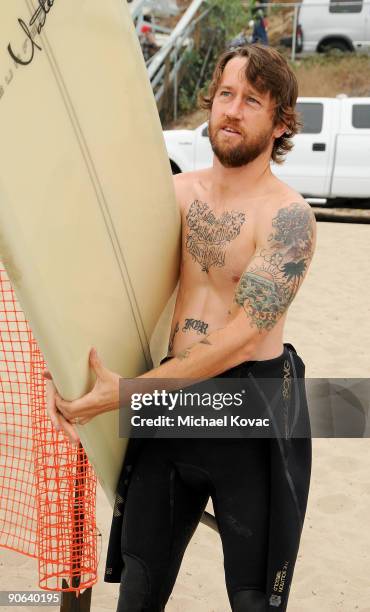 Foo Fighters lead guitarist Chris Shiflett attends the 4th Annual Surfrider Foundation Celebrity Expression Session at First Point, Surfrider Beach...