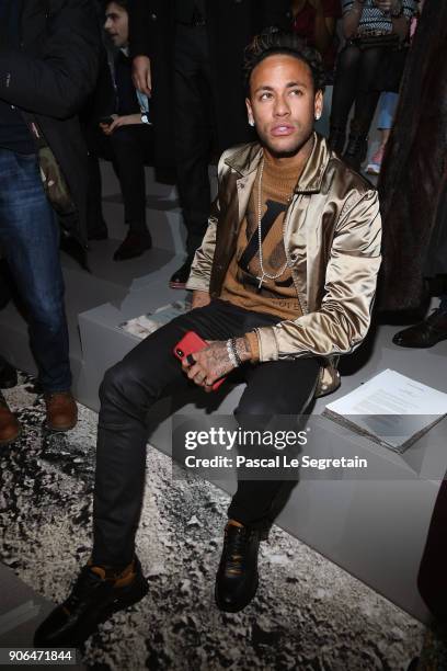 817 Neymar Fashion Stock Photos, High-Res Pictures, and Images - Getty  Images