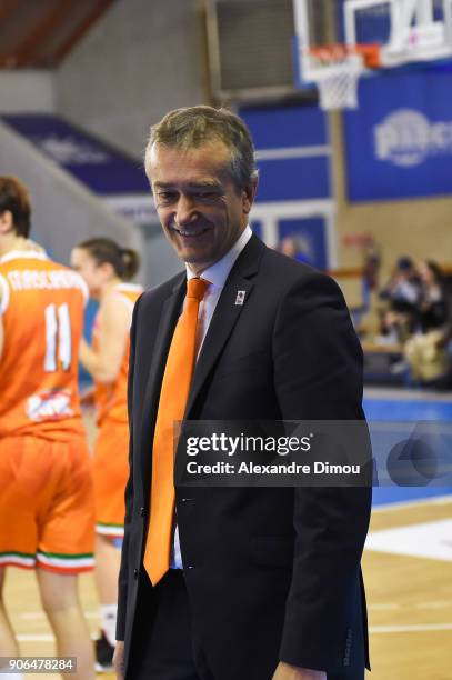 Head coach Pierre Vincent of Schio during the Women's Euroleague match between Lattes Montpellier and Schio on January 17, 2018 in Montpellier,...