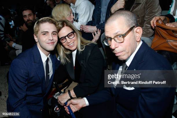Xavier Dolan, Jonathan Newhouse of Conde Nast and his wife Ronnie Cook Newhouse attend the Louis Vuitton Menswear Fall/Winter 2018-2019 show as part...