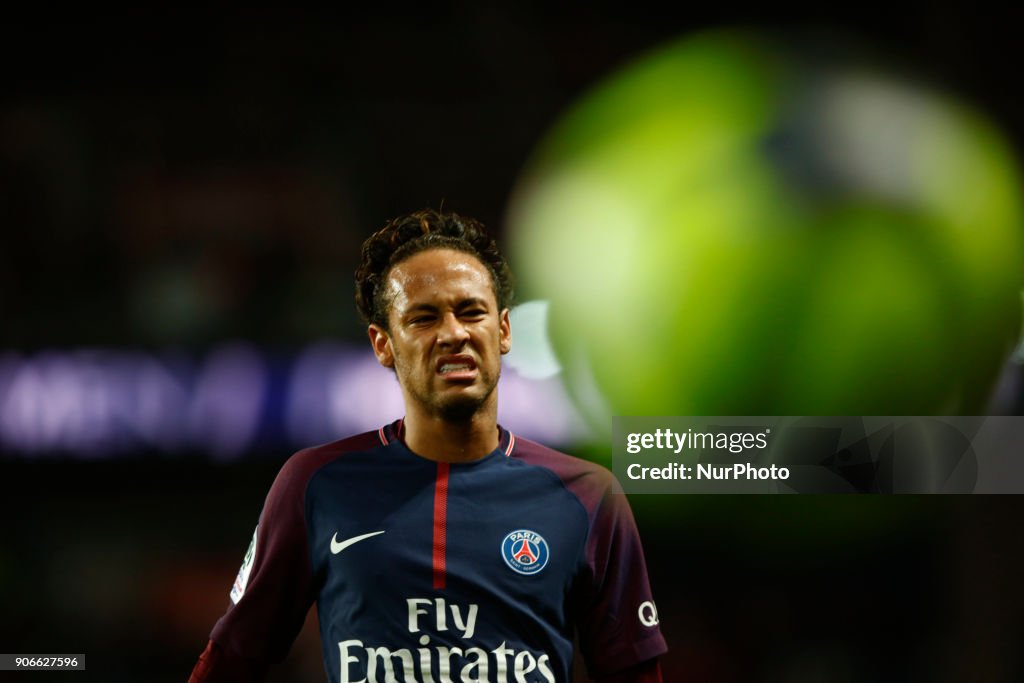 Paris Saint Germain v Dijon FCO - Ligue 1