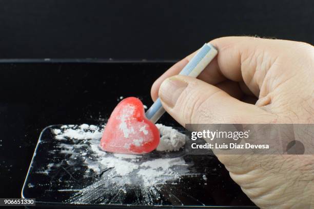 use the smart phone screen for drug abuse - snorted stock pictures, royalty-free photos & images