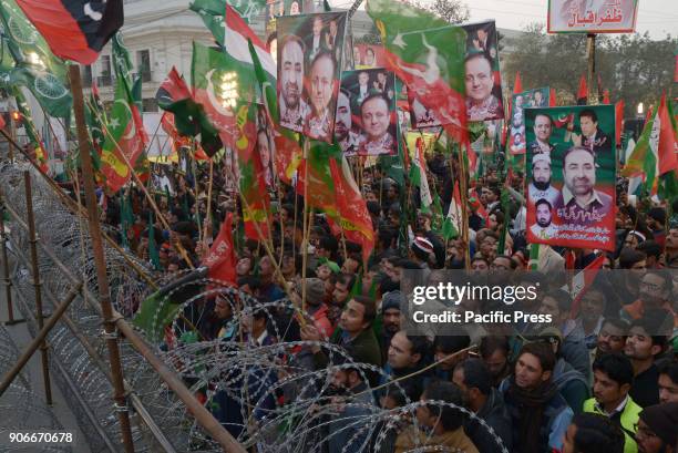 Pakistan Awami Tehreek Photos and Premium High Res Pictures - Getty Images