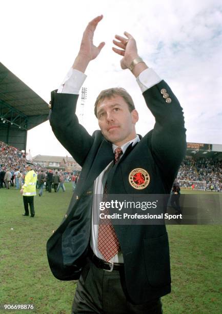 Middlesbrough manager Bryan Robson salutes fans after the Endsleigh League Division One match between Tranmere Rovers and Middlesbrough at Prenton...