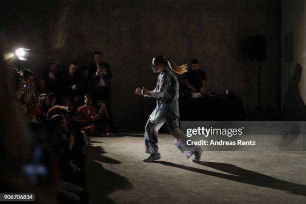 Dancer Leonie Brouwer performs at the Lala Berlin X Koenig Souvenir event during 'Der Berliner Salon' AW 18/19 at Koenig Galerie on January 18, 2018...