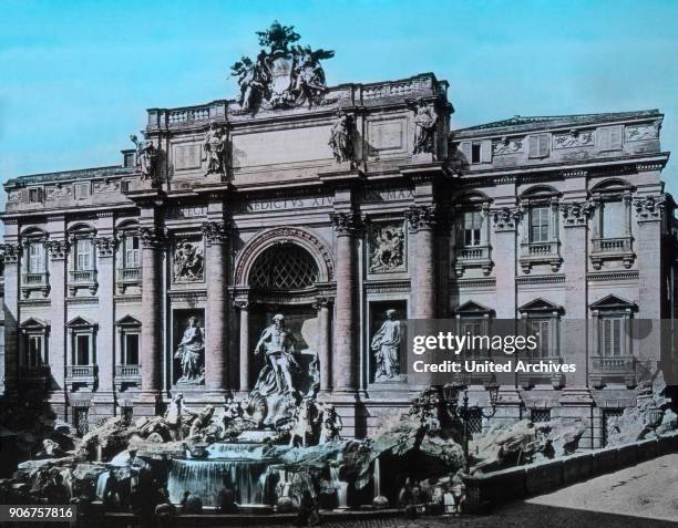 Impression of a pilgrimage to Rome, 1920s.