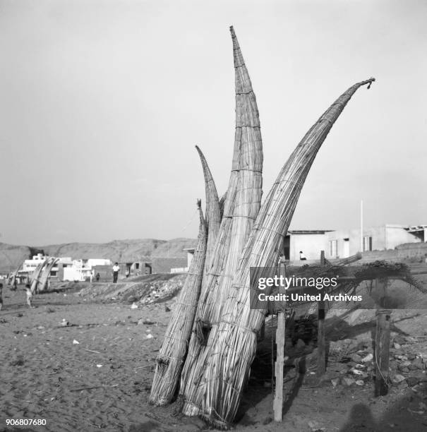 Straw boats at the Pacific coast of Trujillo, Peru 1960s.