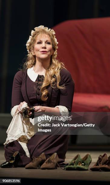 American mezzo-soprano Joyce DiDonato performs during the final dress rehearsal prior to the season premiere of the Metropolitan Opera/Cesare Lievi...