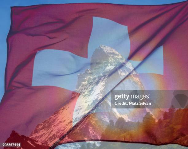 matterhorn and swiss flag - schweizer flagge stock-fotos und bilder
