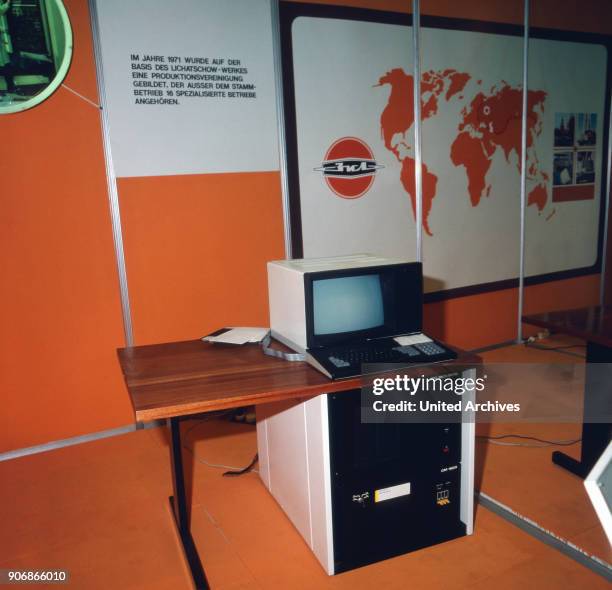 Latest computer technology of a russian producer on the Leipzig Autumn Fair, Leipzig, DDR 1970s.