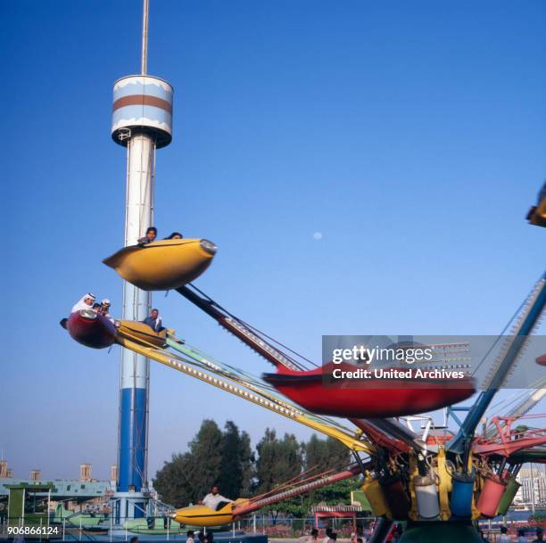 Visitation of the amusement park of Sharjah, United Arab Emirates 1970s.