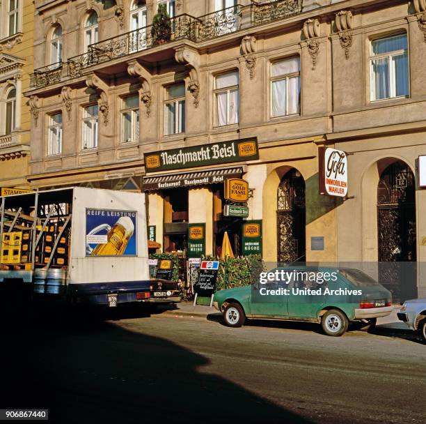 The tavern Naschmarkt Beisl at the Vienna Naschmarkt, Vienna, Austria 1980s.