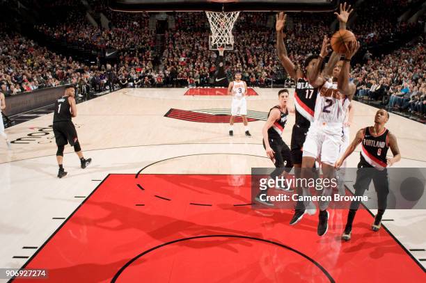 Isaiah Canaan of the Phoenix Suns shoots the ball during the game against the Portland Trail Blazers on January 16, 2018 at the Moda Center Arena in...