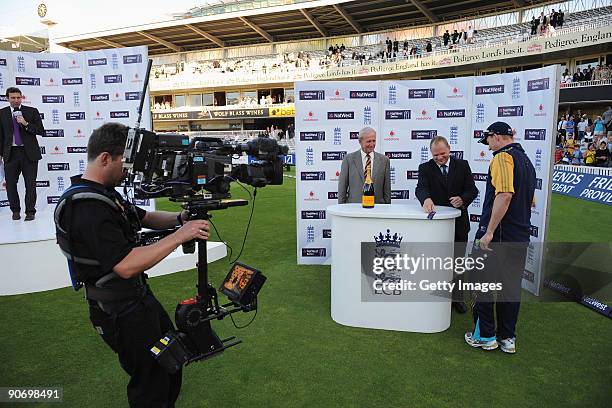 Brett Lee of Australia receives his Player of the Match award after the 4th NatWest One Day International between England and Australia at Lord's on...