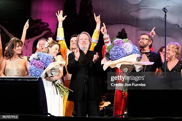 Siobhan McCarthy, Kylie Minogue, Benny Andersson, Bjorn Ulvaeus and Elaine Paige take the stage for the curtain call at 'Thank You For The Music' at...