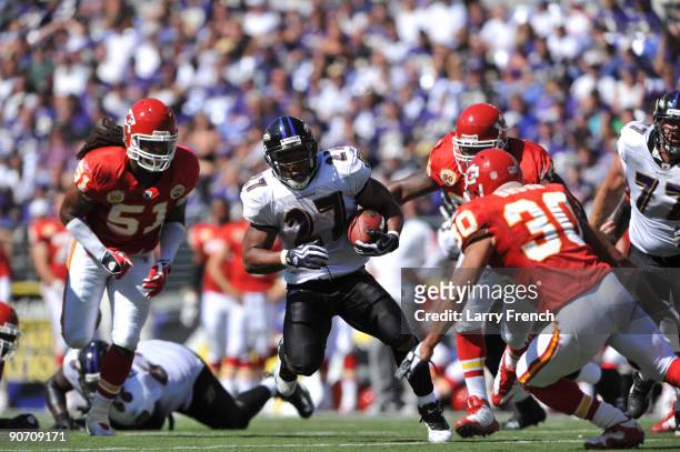 Ray Rice of the Baltimore Ravens runs the ball against the Kansas City Chiefs at M&T Bank Stadium on September 13, 2009 in Baltimore, Maryland. The...