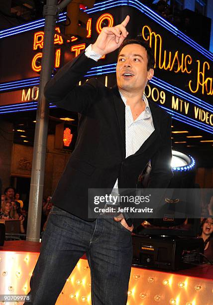 Actor Jimmy Fallon attends the 2009 MTV Video Music Awards at Radio City Music Hall on September 13, 2009 in New York City.