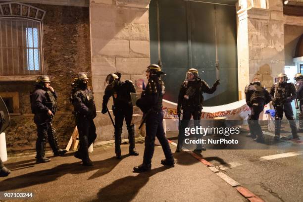Anti-riot police guards blocking access to Fresnes prison on January 19, 2018 to demand tighter security after three officers were injured in an...