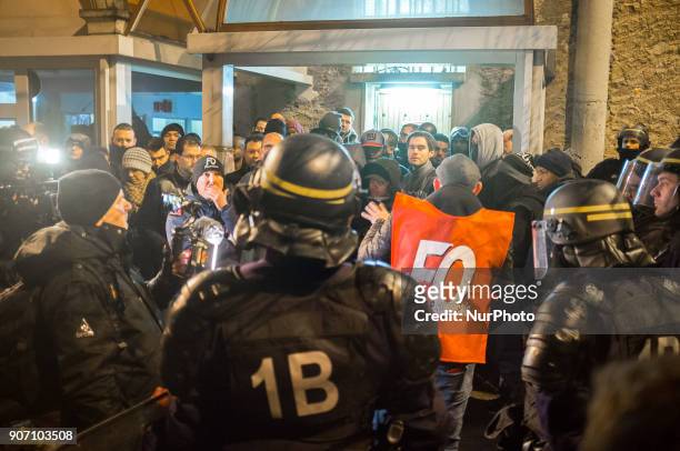 Anti-riot police guards blocking access to Fresnes prison on January 19, 2018 to demand tighter security after three officers were injured in an...