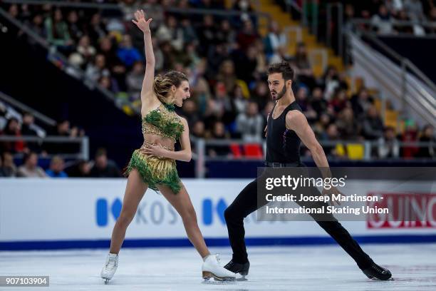 Gabriella Papadakis and Guillaume Cizeron of France compete in the Ice Dance Short Dance during day three of the European Figure Skating...