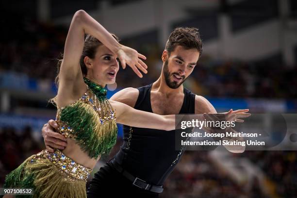 Gabriella Papadakis and Guillaume Cizeron of France compete in the Ice Dance Short Dance during day three of the European Figure Skating...