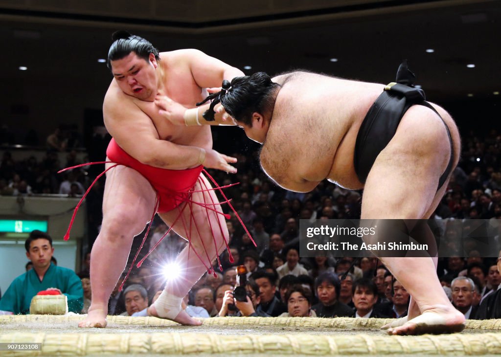 Grand Sumo New Year Tournament - Day 6